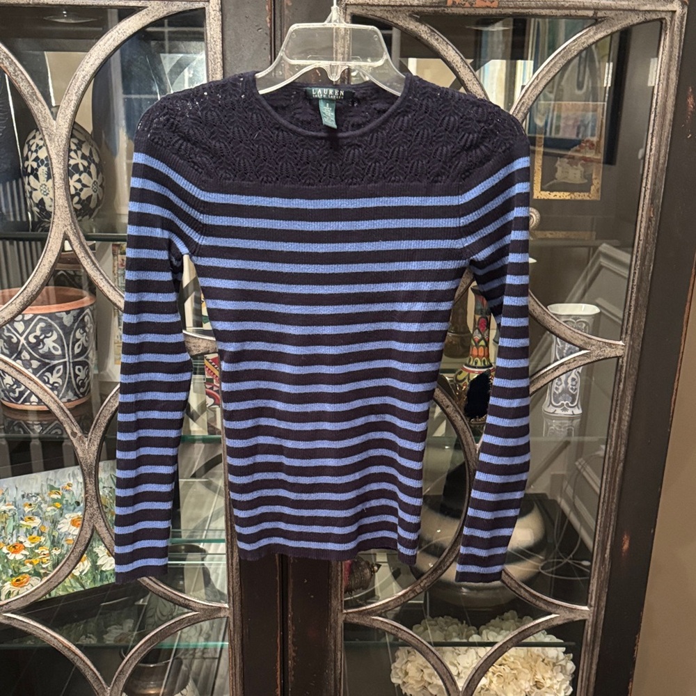 Lauren Ralph Lauren Navy and Blue Striped Sweater size small